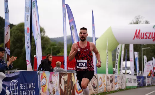Nie pozostawili złudzeń! W tym roku Bieg Górski na 11 km należał do nich [WIDEO] - 47